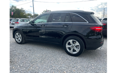 mercedes-benz-glc-220 - 2