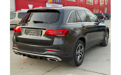 mercedes-benz-glc-220 - 1