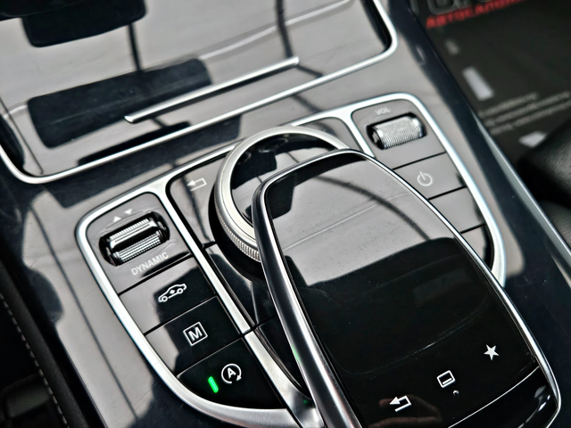 Mercedes-Benz GLC 220 AMG/4MAT/9G/GERMANY/CAMERA/AIRMATIC/KEYLESS/LIZING - автомобили, коли, обяви за нови и употребявани 11