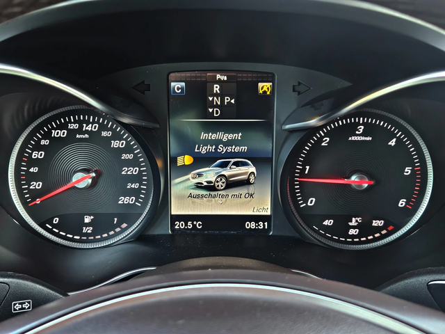 Mercedes-Benz GLC 220 COUPE/AMG/GERMANY/360CAMERA/AMBIENT/AIRMATIC/LIZIN - автомобили, коли, обяви за нови и употребявани 9