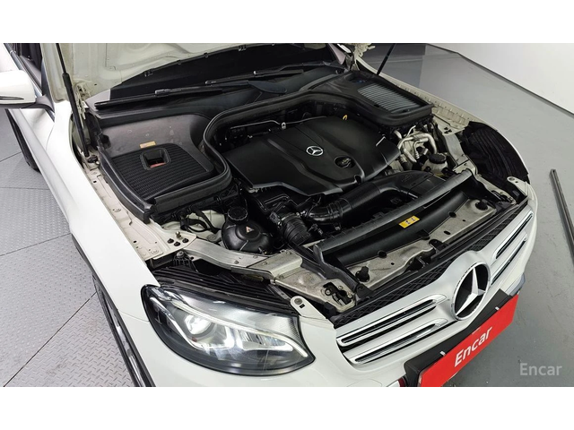 Mercedes-Benz GLC 220 ПАМЕТ* КОЖА* КАМЕРА* 4 ПОДГРЕВА - автомобили, коли, обяви за нови и употребявани 5