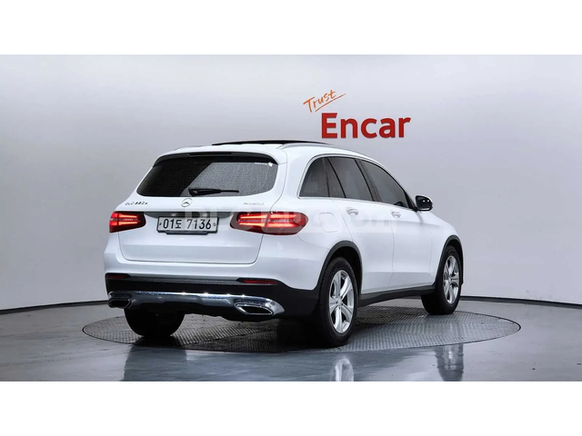 Mercedes-Benz GLC 220 ПОДГРЕВИ * ПАНО * KEYLESS - автомобили, коли, обяви за нови и употребявани 1