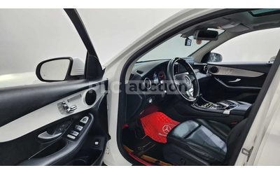 Mercedes-Benz GLC 220 ПОДГРЕВИ * ПАНО * KEYLESS - автомобили, коли, обяви за нови и употребявани 9
