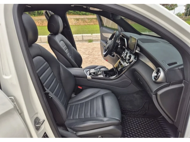 Mercedes-Benz GLC 220 d / AMG ПАКЕТ / 360 КАМЕРИ / ШИБИДАХ - автомобили, коли, обяви за нови и употребявани 12