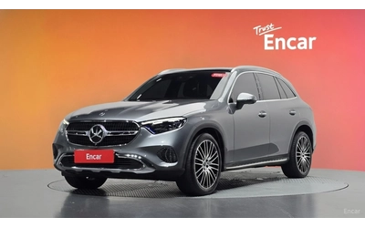 mercedes-benz-glc-220 - 0