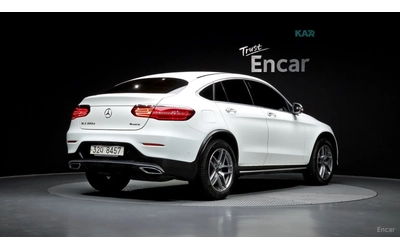 mercedes-benz-glc-220 - 1