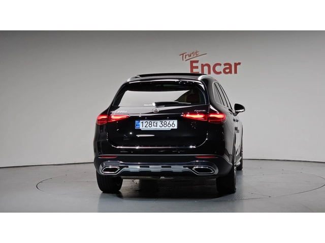 Mercedes-Benz GLC 220 d 4MATIC - автомобили, коли, обяви за нови и употребявани 3