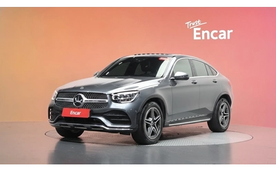 mercedes-benz-glc-220 - 0