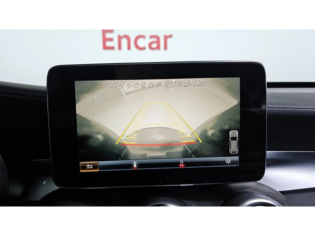 Mercedes-Benz GLC 220 4MATIC Premium | Панорама | HUD | Памет | Подгрев - автомобили, коли, обяви за нови и употребявани 13