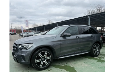 mercedes-benz-glc-220 - 0