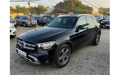 mercedes-benz-glc-220 - 1