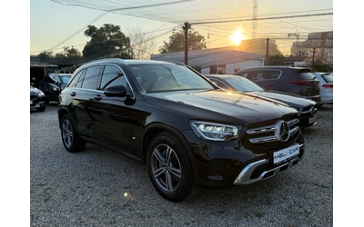 mercedes-benz-glc-220 - 2
