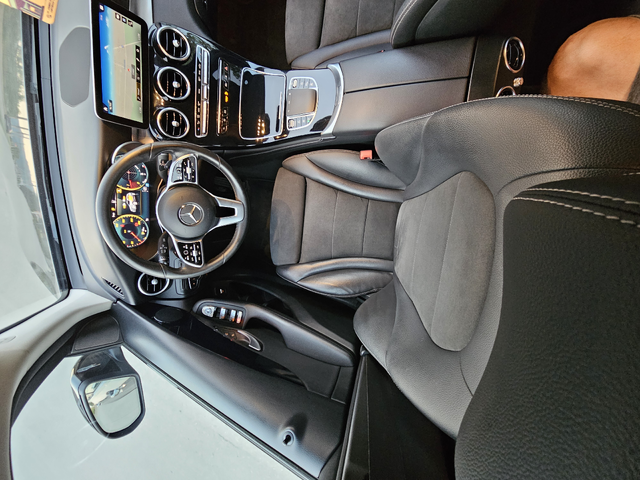 Mercedes-Benz GLC 220 Night Edition 9G-TRONIC - автомобили, коли, обяви за нови и употребявани 9