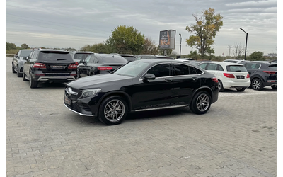 mercedes-benz-glc-250 - 1