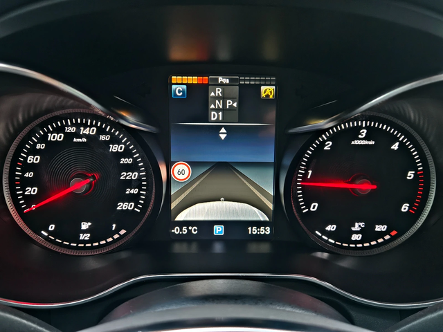 Mercedes-Benz GLC 250 AMG/9G/4MAT/GERMANY/CAMERA/AIRMATIC/SIGN ASSYST/LI - автомобили, коли, обяви за нови и употребявани 9