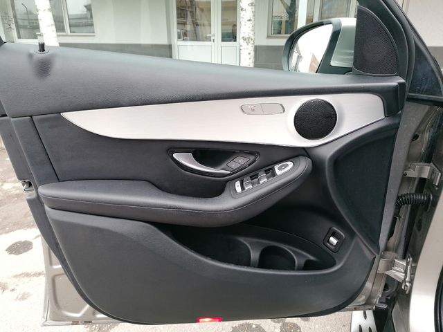 Mercedes-Benz GLC 250 4Matic - автомобили, коли, обяви за нови и употребявани 9