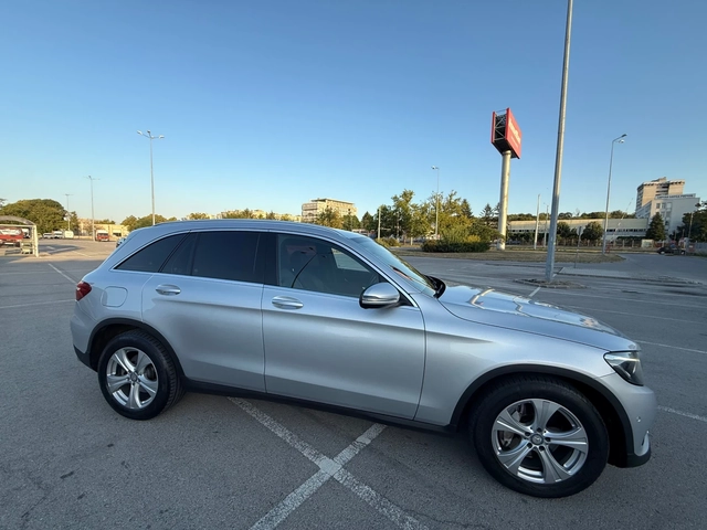 Mercedes-Benz GLC 250 БАРТЕР* AMG* LED* КОЖА* NAVI - автомобили, коли, обяви за нови и употребявани 4