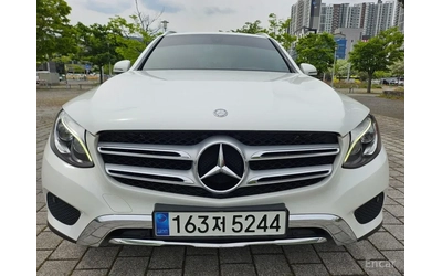 mercedes-benz-glc-250 - 1