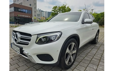 mercedes-benz-glc-250 - 0