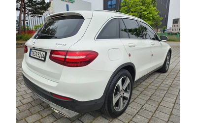 mercedes-benz-glc-250 - 4