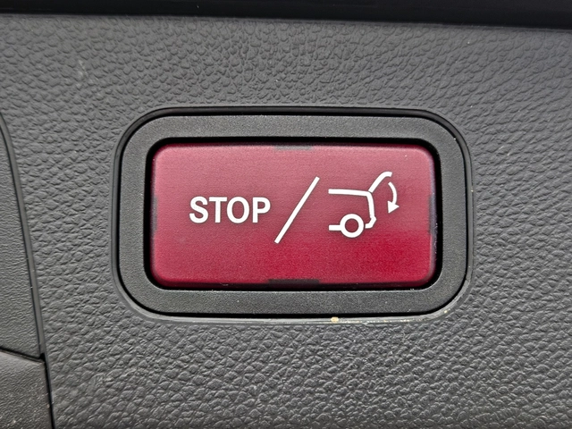 Mercedes-Benz GLC 250 ! AMG/9G-TRONIC/GERMANY/CAMERA/KEYLESS/AUTO HOLD/L - автомобили, коли, обяви за нови и употребявани 12