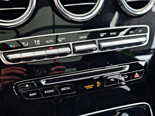 Mercedes-Benz GLC 250 AMG/PANO/360CAMERA/ПОДГРЕВ/AMBIENT/AIRMATIC/LIZING - автомобили, коли, обяви за нови и употребявани 11