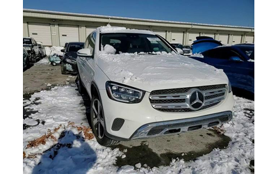 mercedes-benz-glc-300-2-0l-4-all-wheel-drive - 0