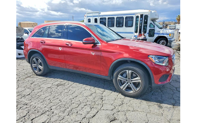mercedes-benz-glc-300-2-0l-4-rear-wheel-drive - 3