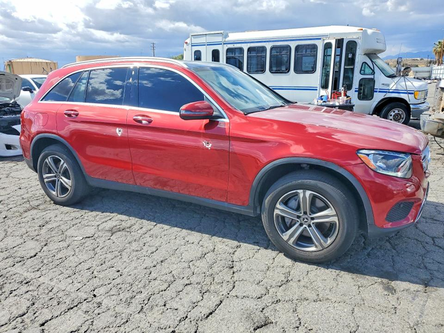 Mercedes-Benz GLC 300 2.0L 4 REAR WHEEL DRIVE - автомобили, коли, обяви за нови и употребявани 3