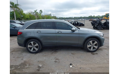 Mercedes-Benz GLC 300 2.0L I-4 DI, DOHC, VVT, TURBO, 241HP 4X2 Drive - автомобили, коли, обяви за нови и употребявани 12