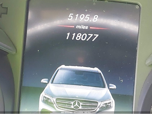 Mercedes-Benz GLC 300 2.0L I-4 DI, DOHC, VVT, TURBO, 241HP 4X2 Drive - автомобили, коли, обяви за нови и употребявани 14