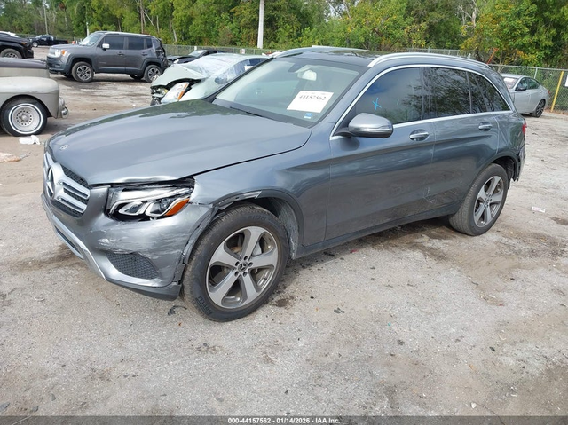Mercedes-Benz GLC 300 2.0L I-4 DI, DOHC, VVT, TURBO, 241HP 4X2 Drive - автомобили, коли, обяви за нови и употребявани 1