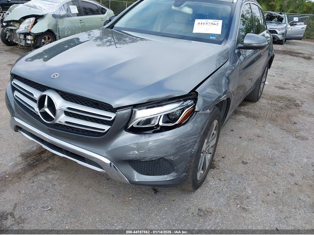 Mercedes-Benz GLC 300 2.0L I-4 DI, DOHC, VVT, TURBO, 241HP 4X2 Drive - автомобили, коли, обяви за нови и употребявани 5