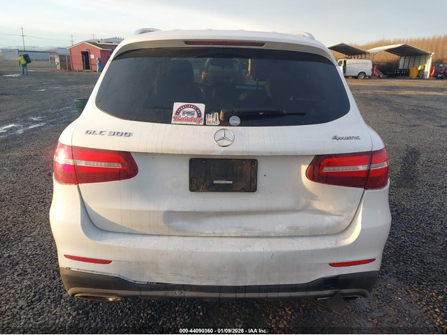 Mercedes-Benz GLC 300 2.0L I-4 DI, DOHC, VVT, TURBO, 241HP All Wheel Drive - автомобили, коли, обяви за нови и употребявани 15