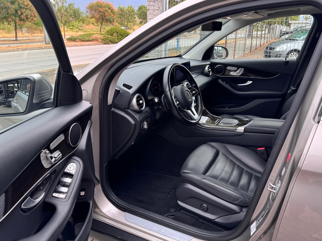 Mercedes-Benz GLC 300 EQ boost 4MATIC 258кс* ПАНОРАМА* МЕМОРИ* ВЕНТИЛАЦИ - автомобили, коли, обяви за нови и употребявани 10