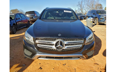 mercedes-benz-glc-300 - 1