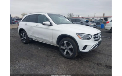 mercedes-benz-glc-300 - 1