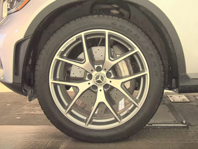 Mercedes-Benz GLC 300 AMG / TOP - автомобили, коли, обяви за нови и употребявани 8