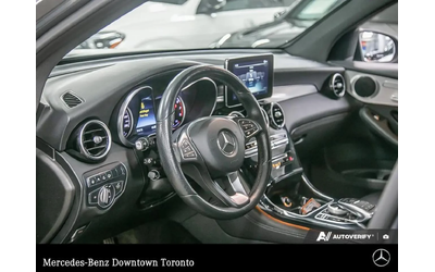 mercedes-benz-glc-300 - 4