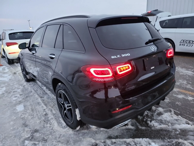 Mercedes-Benz GLC 300 AMG-line* 4Matic* Digital* Подгрев* Пано - автомобили, коли, обяви за нови и употребявани 3