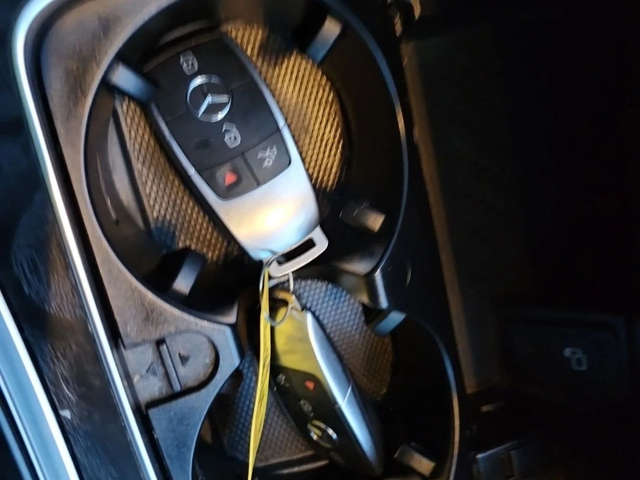 Mercedes-Benz GLC 300 AMG-line* 4Matic* Digital* Подгрев* Пано - автомобили, коли, обяви за нови и употребявани 9