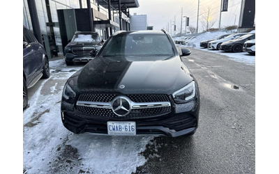 mercedes-benz-glc-300 - 1