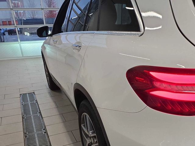Mercedes-Benz GLC 300 AMG-line* Камера* Blind spot* Пано* Подгрев - автомобили, коли, обяви за нови и употребявани 5