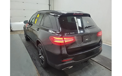 mercedes-benz-glc-300 - 3