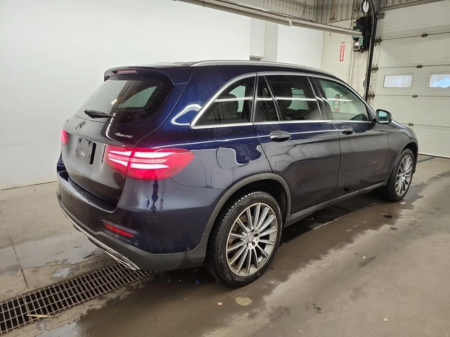 Mercedes-Benz GLC 300 AMG-line* 4M* 360View* Burmester* Подгрев* Пано - автомобили, коли, обяви за нови и употребявани 5