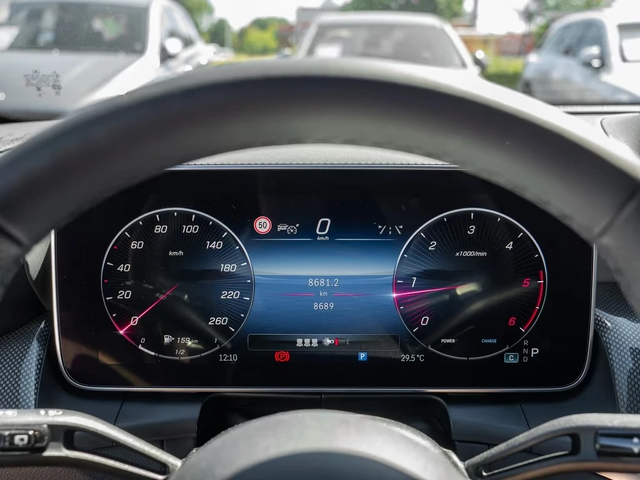 Mercedes-Benz GLC 300 d 4M - автомобили, коли, обяви за нови и употребявани 11