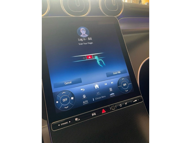 Mercedes-Benz GLC 300 С РЕГИСТРАЦИЯ & АВТО КРЕДИТ - автомобили, коли, обяви за нови и употребявани 11