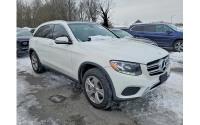 mercedes-benz-glc-300 - 1