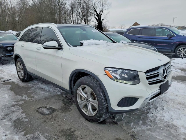 Mercedes-Benz GLC 300 2.0* 4MATIC* РЕАЛНИ КМ* ПЕРФЕКТНА - автомобили, коли, обяви за нови и употребявани 1