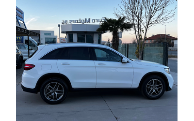 mercedes-benz-glc-300-4-matic-amg-line-key-go-panorama-camera - 3